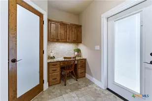 203 Champions Blvd, La Vernia, TX 78121 - Photo 7