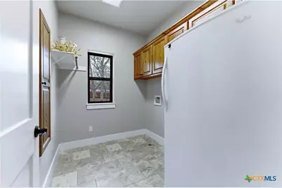 203 Champions Boulevard #B, La Vernia, TX 78121 - Photo 15