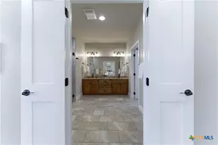 203 Champions Blvd, La Vernia, TX 78121 - Photo 13