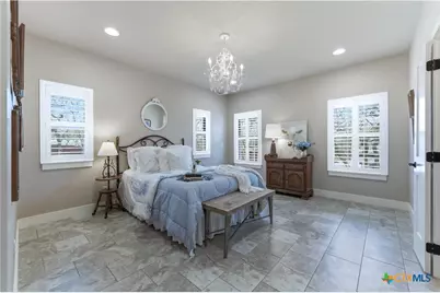 203 Champions Boulevard #B, La Vernia, TX 78121 - Photo 11