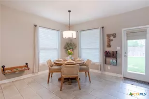 3109 Lenora Dr, Victoria, TX 77901 - Photo 9