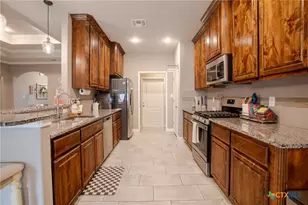 3109 Lenora Dr, Victoria, TX 77901 - Photo 13