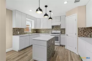 209 W Victory Ave, Temple, TX 76501 - Photo 5