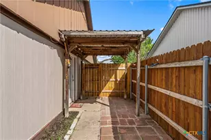 5202 Colonel Travis St, Temple, TX 76502 - Photo 23