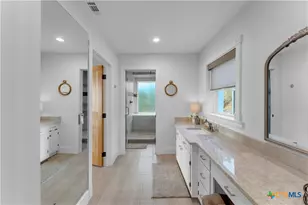 621 Waterway Ln Ln, Burnet, TX 78611 - Photo 17