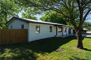 126 E Bob White Ln, Harker Heights, TX 76548 - Photo 3