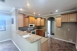 146 Creekview Dr, Canyon Lake, TX 78133 - Photo 3
