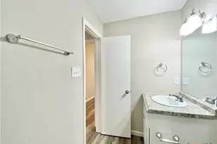 2110 Blue Meadow Dr, Austin, TX 78744 - Photo 31