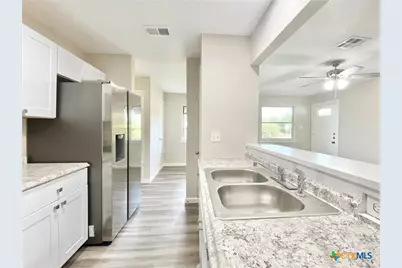 2110 Blue Meadow Drive #B, Austin, TX 78744 - Photo 5