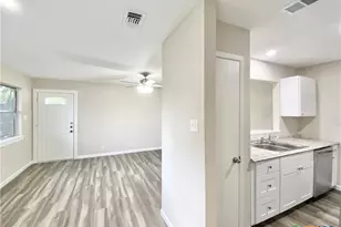 2110 Blue Meadow Dr, Austin, TX 78744 - Photo 15