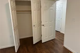 3007 E Mistletoe Ave, Victoria, TX 77901 - Photo 5