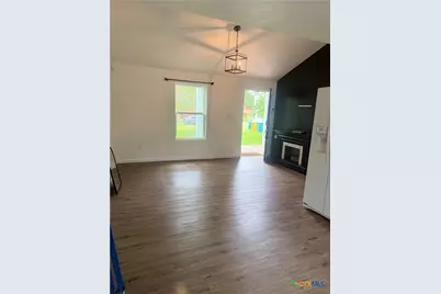 504 S 6th Street, Gatesville, TX 76528 - Photo 11