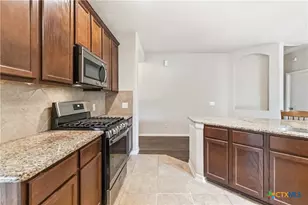 656 Peacock Ln, New Braunfels, TX 78130 - Photo 11