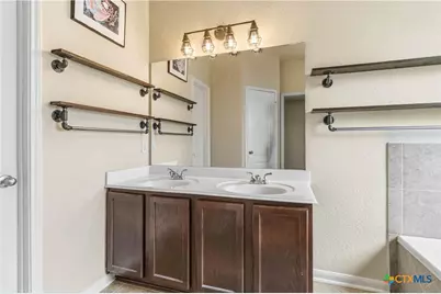 656 Peacock Lane, New Braunfels, TX 78130 - Photo 21