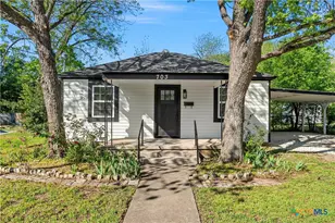 703 E 8th Ave, Belton, TX 76513 - Photo 1