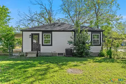 703 E 8th Avenue, Belton, TX 76513 - Photo 21