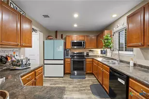 9142 Sage Loop Ct, Temple, TX 76502 - Photo 13