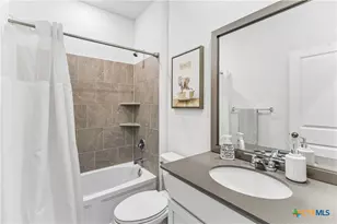 5801 Musquiz Rdg, Seguin, TX 78155 - Photo 19