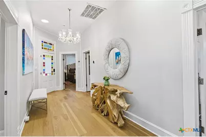 306 W Stayton Avenue, Victoria, TX 77901 - Photo 5