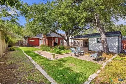 306 W Stayton Avenue, Victoria, TX 77901 - Photo 19