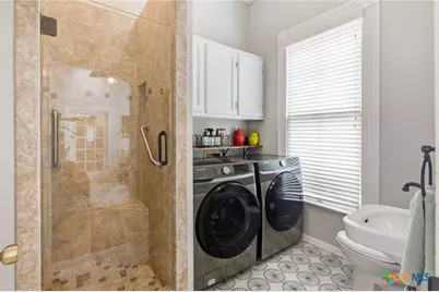 306 W Stayton Avenue, Victoria, TX 77901 - Photo 11