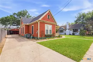 306 W Stayton Ave, Victoria, TX 77901 - Photo 3