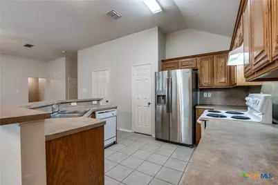 1662 Sunspur Road, New Braunfels, TX 78130 - Photo 11