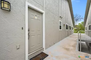 730 E Mather St, New Braunfels, TX 78130 - Photo 29