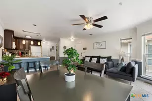 730 E Mather St, New Braunfels, TX 78130 - Photo 7