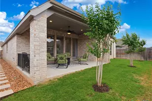 1833 Luna St, New Braunfels, TX 78132 - Photo 37