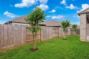 1833 Luna St, New Braunfels, TX 78132 - Photo 41