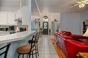 106 La Salle Blvd, Port Lavaca, TX 77979 - Photo 9