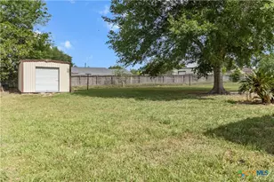 204 Berwick St, Victoria, TX 77904 - Photo 35