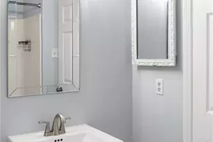 204 Berwick St, Victoria, TX 77904 - Photo 19