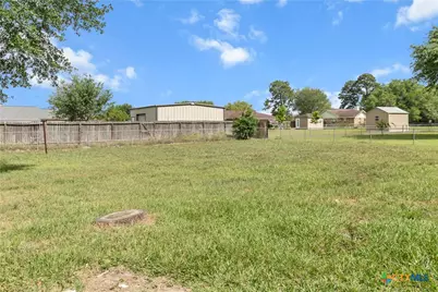 204 Berwick Street, Victoria, TX 77904 - Photo 33