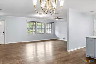 204 Berwick St, Victoria, TX 77904 - Photo 11