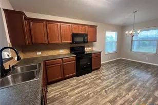 663 Tom Kemp Dr, New Braunfels, TX 78130 - Photo 11