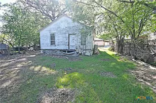 759 N Union Ave, New Braunfels, TX 78130 - Photo 11