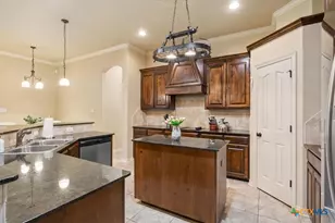 910 Ridgeoak Dr, Belton, TX 76513 - Photo 17
