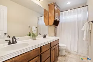 910 Ridgeoak Dr, Belton, TX 76513 - Photo 31