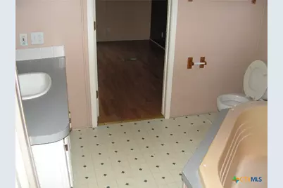 532 Grandview Bend, Canyon Lake, TX 78133 - Photo 17