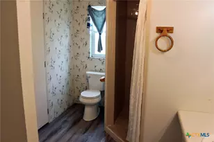 411 FM86, Red Rock, TX 78662 - Photo 33