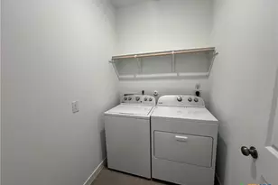 8908 San Carlos, Seguin, TX 78155 - Photo 9