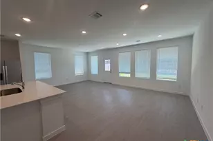 8908 San Carlos, Seguin, TX 78155 - Photo 17