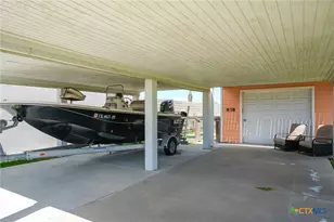 838 Rattlesnake Point Rd, Rockport, TX 78382 - Photo 5