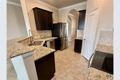 1805 Logan Trail, New Braunfels, TX 78130 - Photo 5