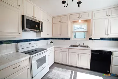 1003 N 15th Street, Temple, TX 76501 - Photo 9