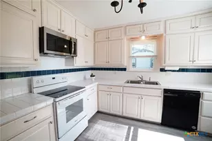 1003 N 15th St, Temple, TX 76501 - Photo 9