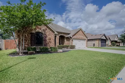 207 Brushy Creek, Victoria, TX 77904 - Photo 3