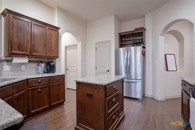 207 Brushy Creek, Victoria, TX 77904 - Photo 9